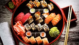 أفضل 10 توصيلات سوشي أند رول في سانت بطرسبرغ