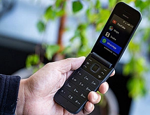 Bästa flip-telefonfunktionen - Panasonic, BQ eller Alcatel?