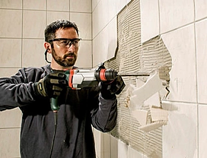 A melhor furadeira de impacto econômica para casa - Bort, Deco, Caliber ou Interskol?