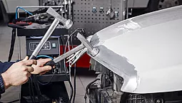 5 חברות תיקון הגוף הטובות ביותר בסנט פטרסבורג