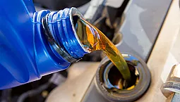 Den bästa halvsyntetiska motoroljan - Liqui Moly, Shell eller Lukoil?