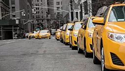 10 บริษัท แท็กซี่ที่ดีที่สุดในเยคาเตรินเบิร์กเพื่อทำงานเป็นคนขับ