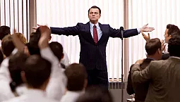 5 labākie publiskās runas kursi Sanktpēterburgā