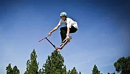 10 pengeluar skuter aksi terbaik