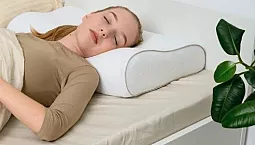 10 の最高の整形外科低反発枕