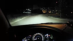 5 bästa halvljuslampor för Lada Vesta