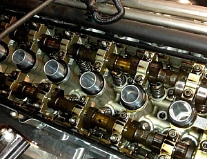 10 labākās motoru skalošanas eļļas