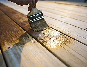 La millor impregnació per a la fusta: Tikkurila, Aquatex, Pinotex o Teknos?