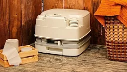 Topp 5 torra garderober från märket Thetford